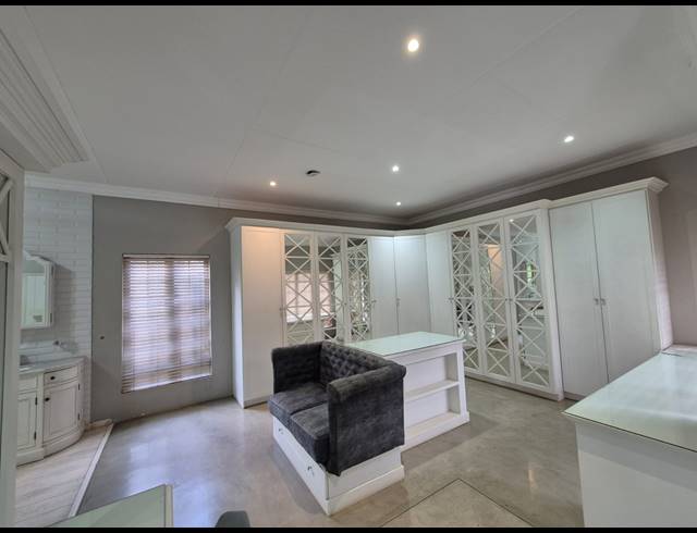 4 BEDROOM HOUSE FOR SALE IN VANDERBIJLPARK SW 5
